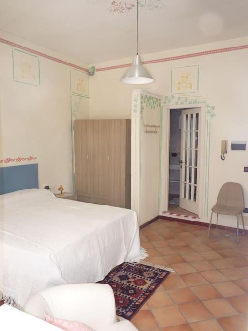 Appartamento Palazzo Del Provveditore Vista Lago Desenzano del Garda Buitenkant foto